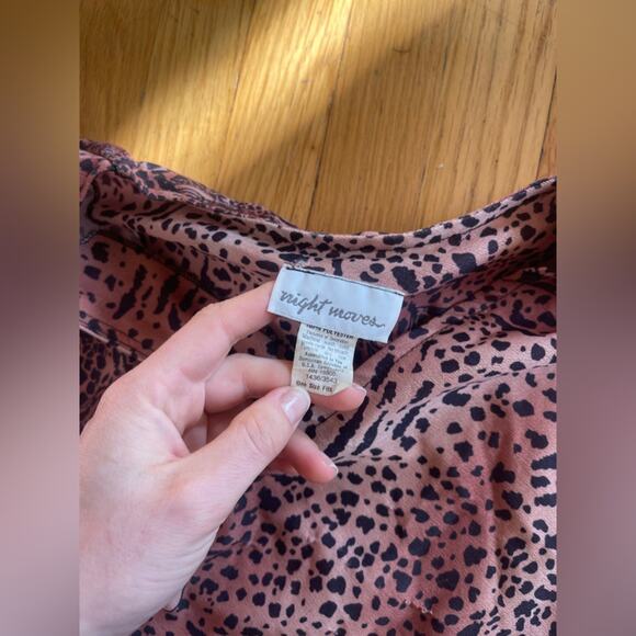 Late 70s-80s Leopard Caftan with Leopard Faces - Picture 4 of 10